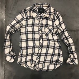 Rails flannel (black, white, brown, blue)